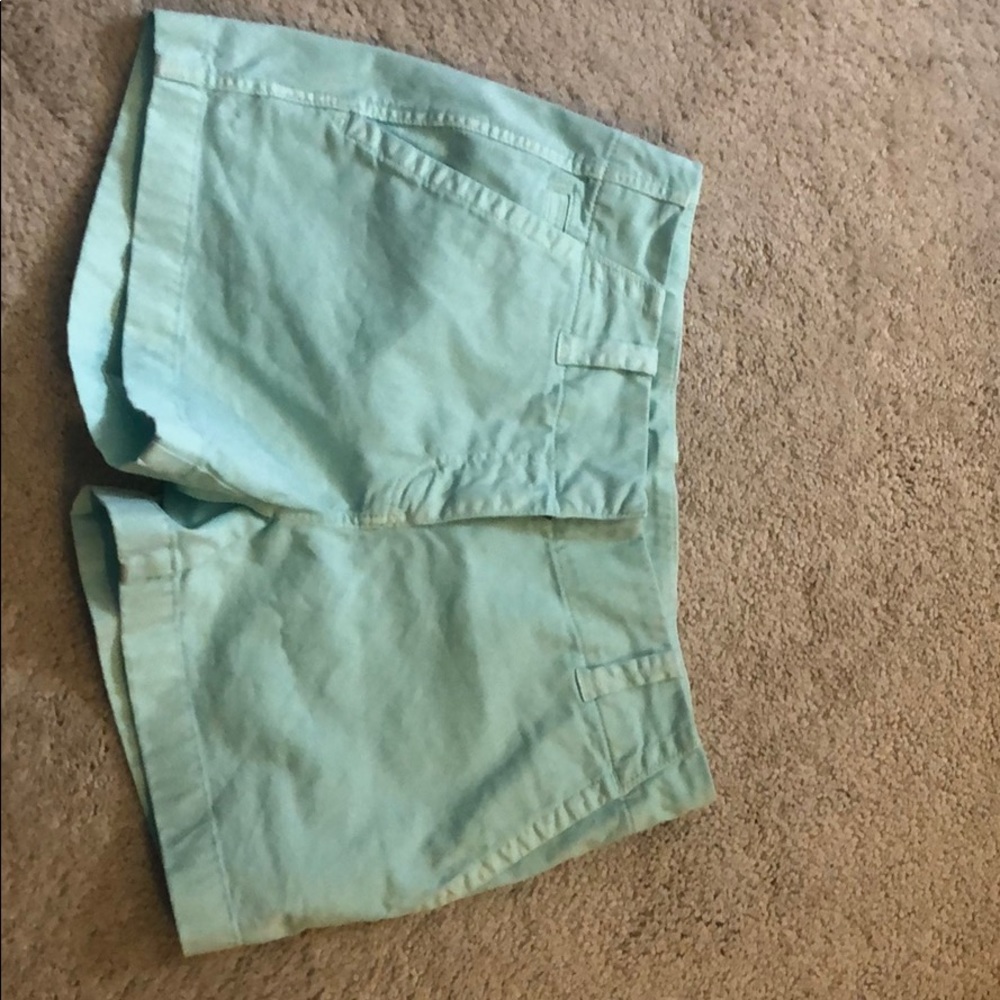 Vineyard Vines shorts